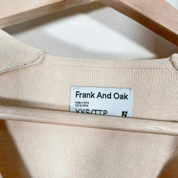 🌟✨2 for $30✨🌟 FRANK & OAK | OATMEAL V-NECK COMPACT SWEATER - Picture 8 of 14